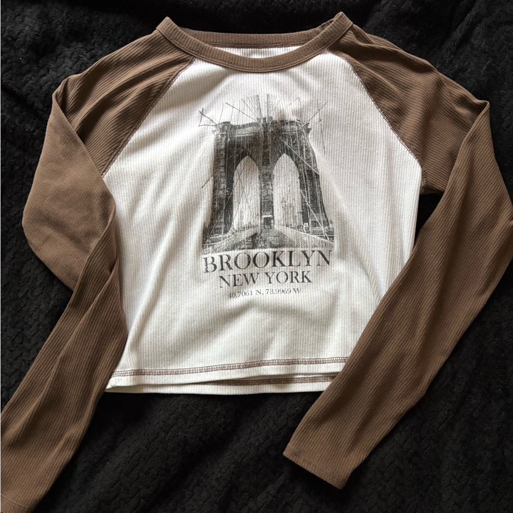 Arizona Jean Company Brown and White Long Sleeve Tee